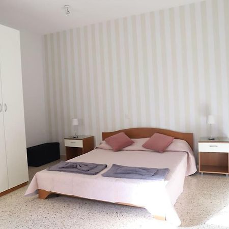 Seaview 3 Bedroom Apartment In Sliema Bagian luar foto