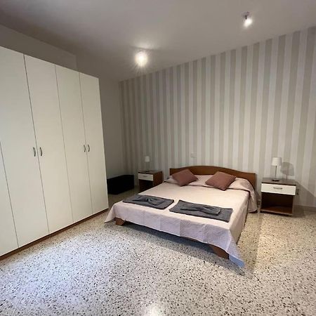 Seaview 3 Bedroom Apartment In Sliema Bagian luar foto