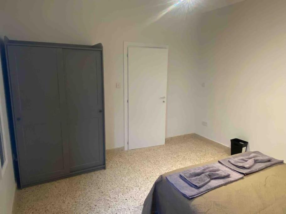 Seaview 3 Bedroom Apartment In Sliema Bagian luar foto
